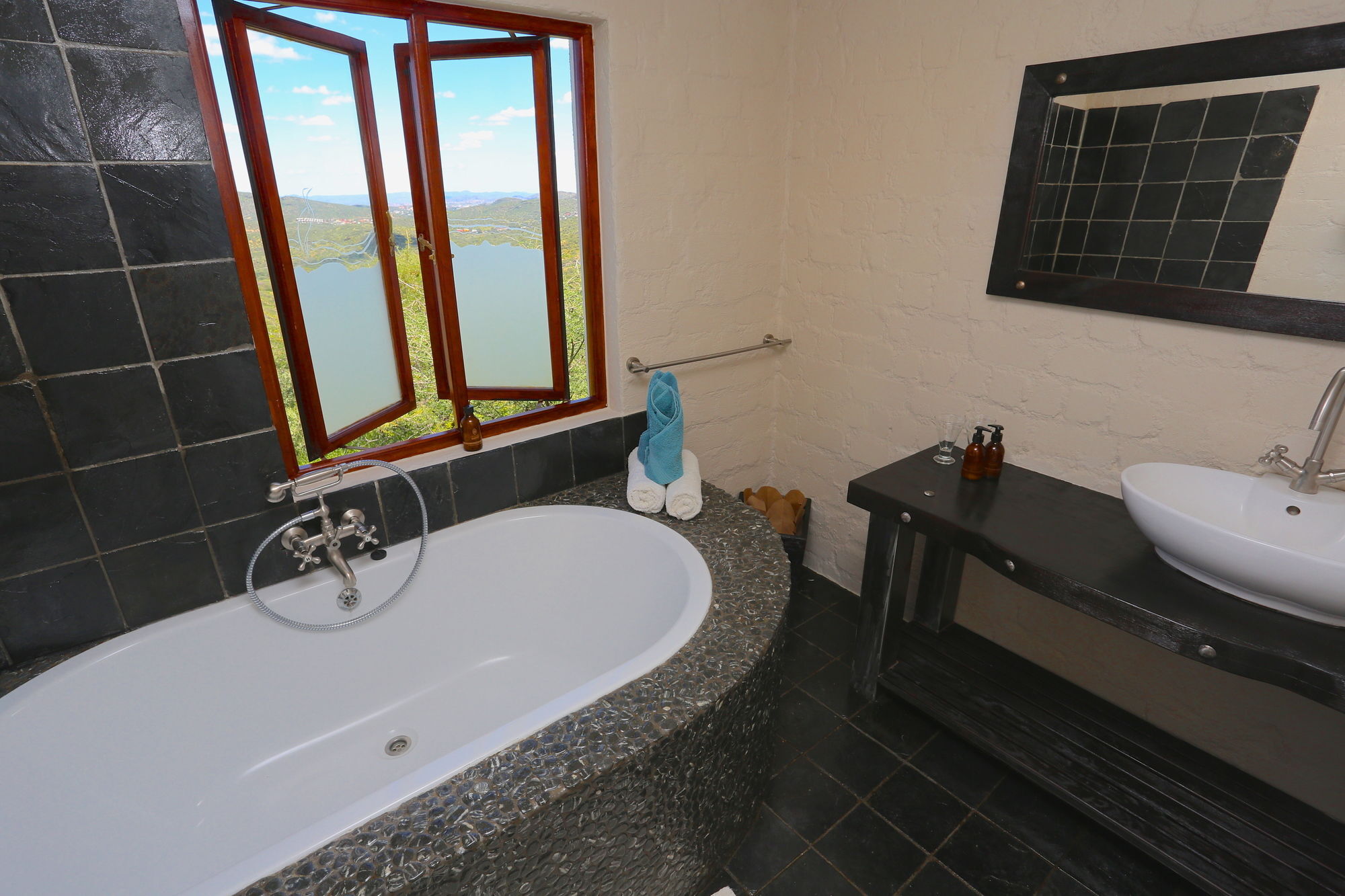 River Crossing Lodge Windhoek Exterior foto